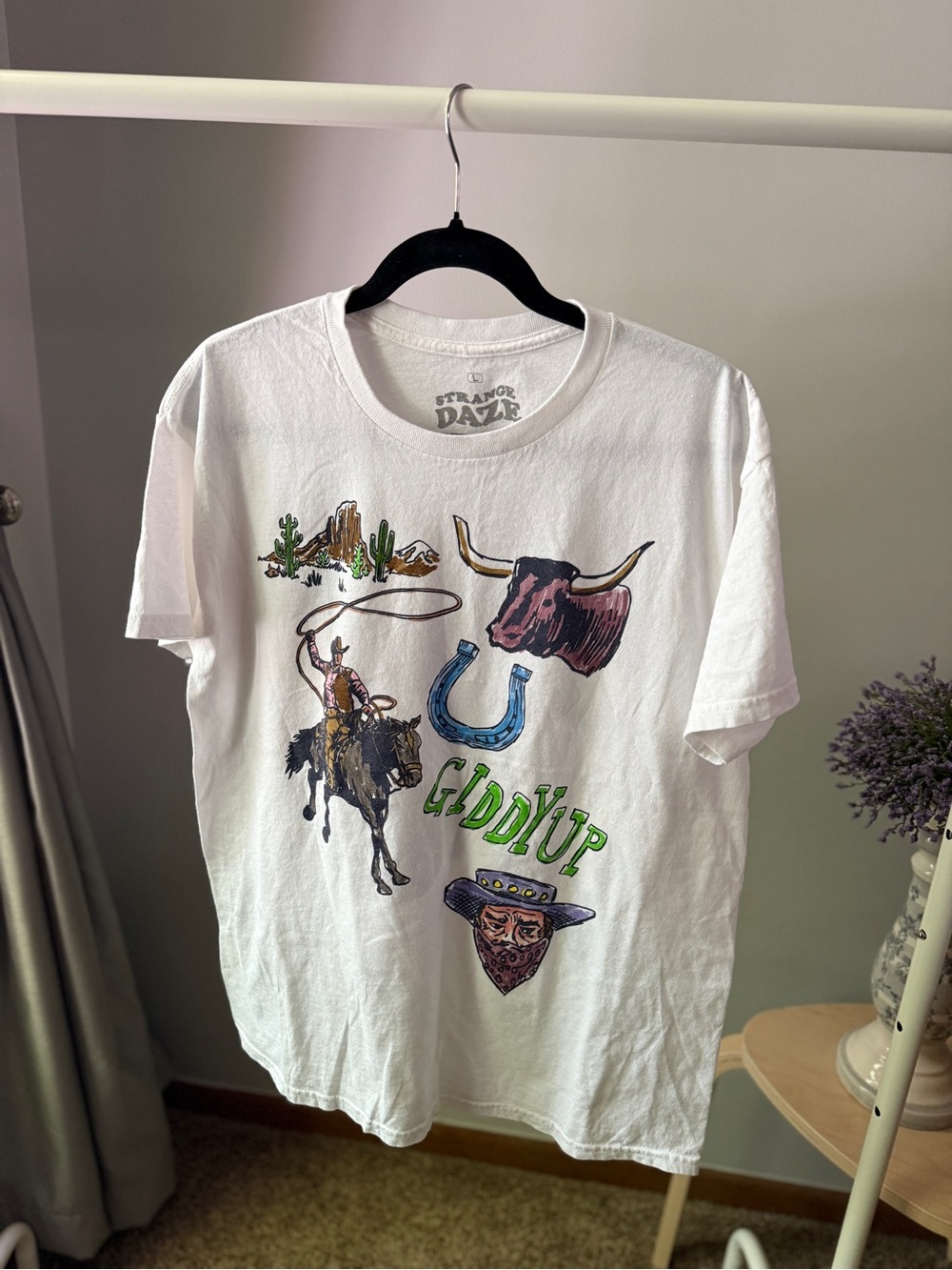 100% Cotton White 'Giddy Up' Western Graphic Short Sleeve Tee